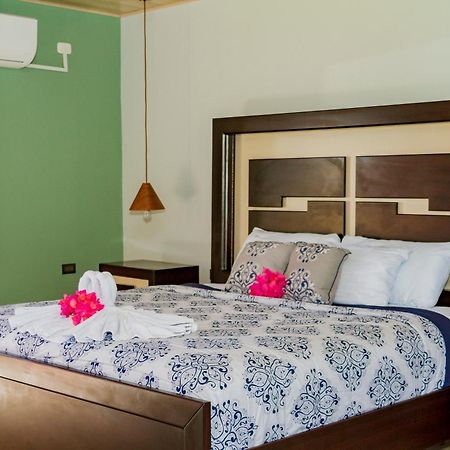 Hotel Margarita And Tour Operator Drakes Bay 외부 사진